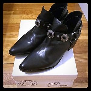 Steve Madden Aces Leather Booties